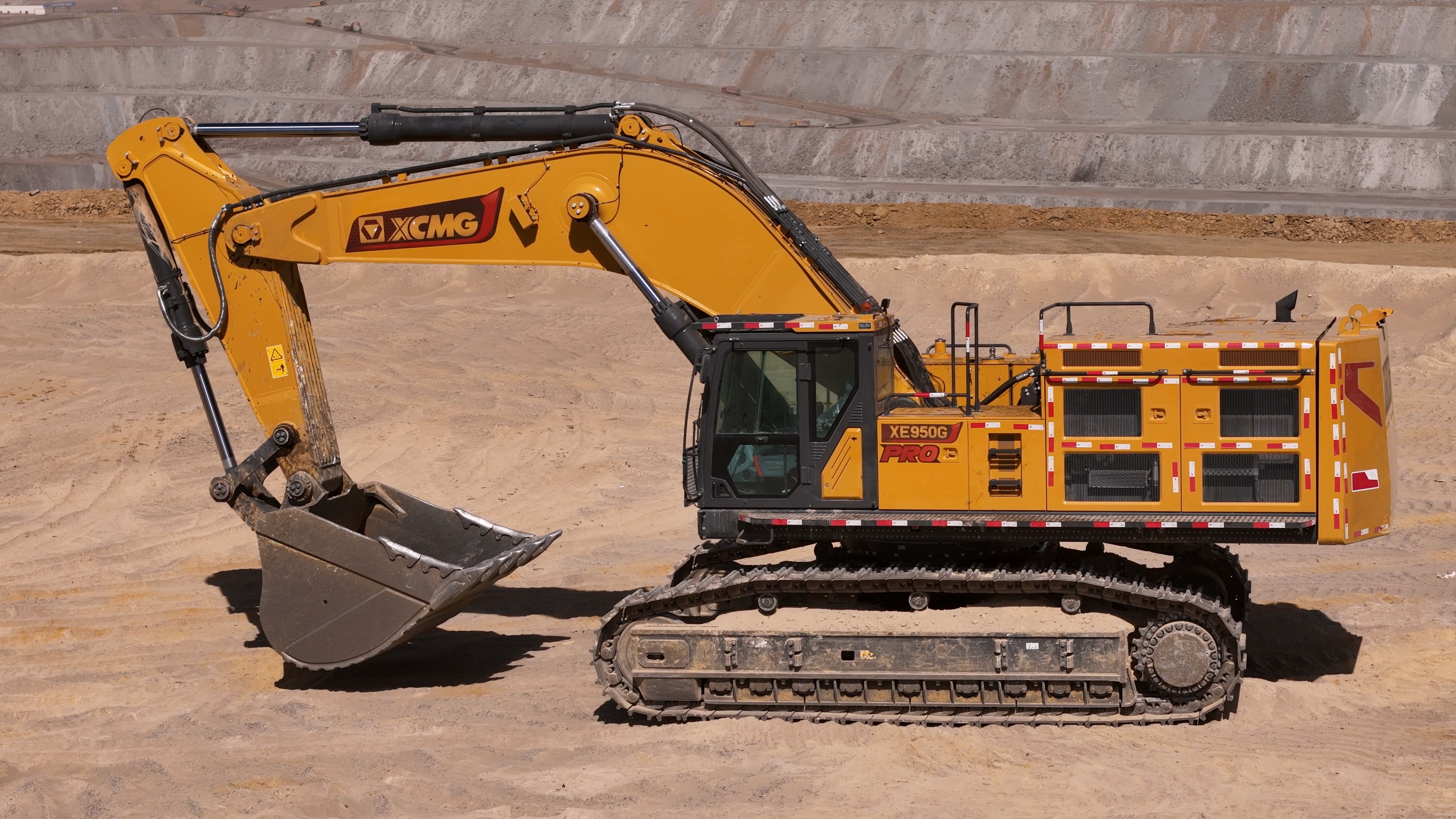 “油”我掌控， “省”者为王！平博XE950G Pro矿用挖掘机票鹄氘选