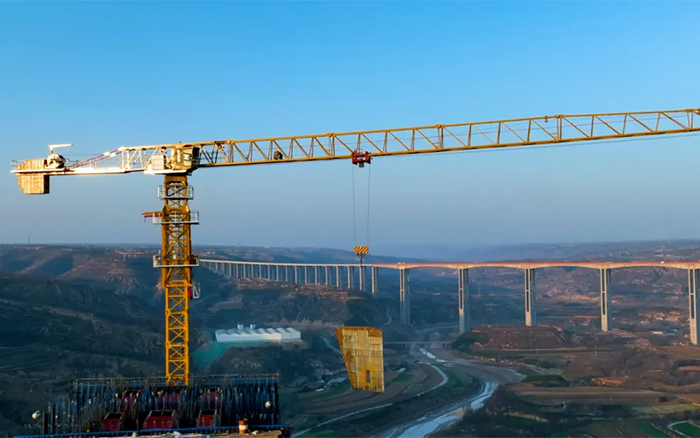 群塔架飞虹 | 黄土高原崛起的“平博金”