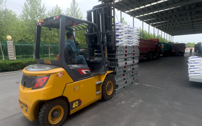 平博孔雀为食物清静保驾护航