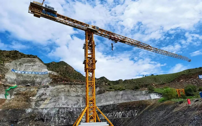 建个超大“充电宝”，平博“钢铁巨人”正式上岗！