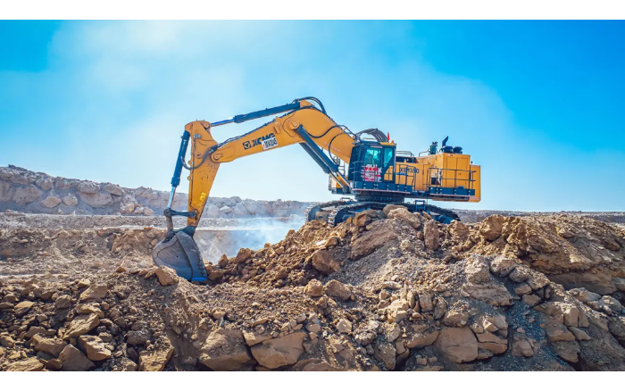 高端突破 装备优美丨平博矿山机械批量远赴非洲