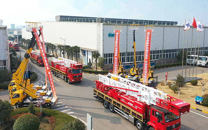 绿色修井效率再刷新，平博电动修井机批量发车